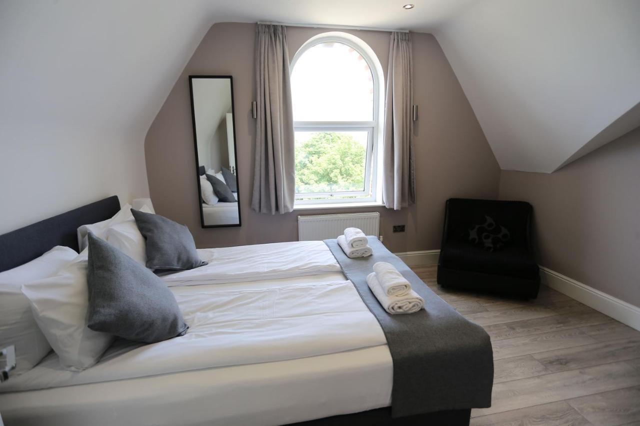 Hotel Tia Liverpool Bagian luar foto